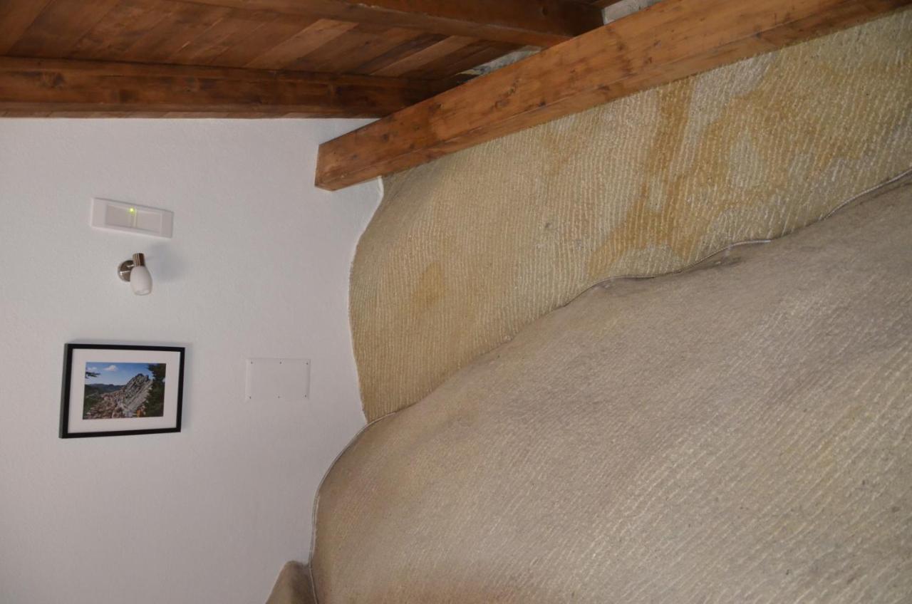 B&B La Casa Sulla Roccia Пиетрапертоза Екстериор снимка