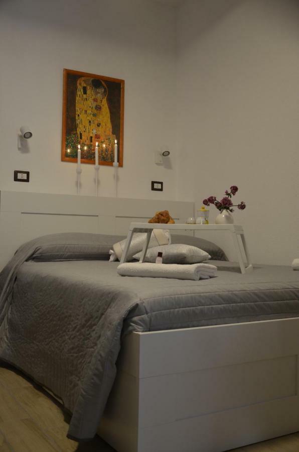 B&B La Casa Sulla Roccia Пиетрапертоза Екстериор снимка